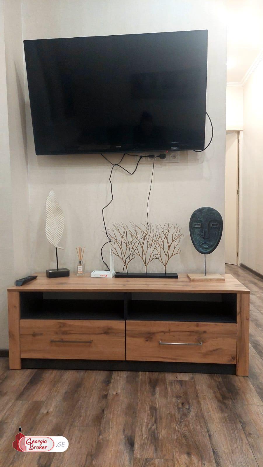 იყიდება ახალი გარემონტებული 3 ოთახიანი ბინა ორთაჭალაში